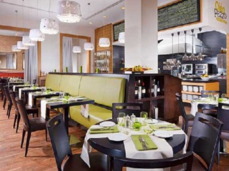 Hotel Courtyard By Marriott Center Budapest
