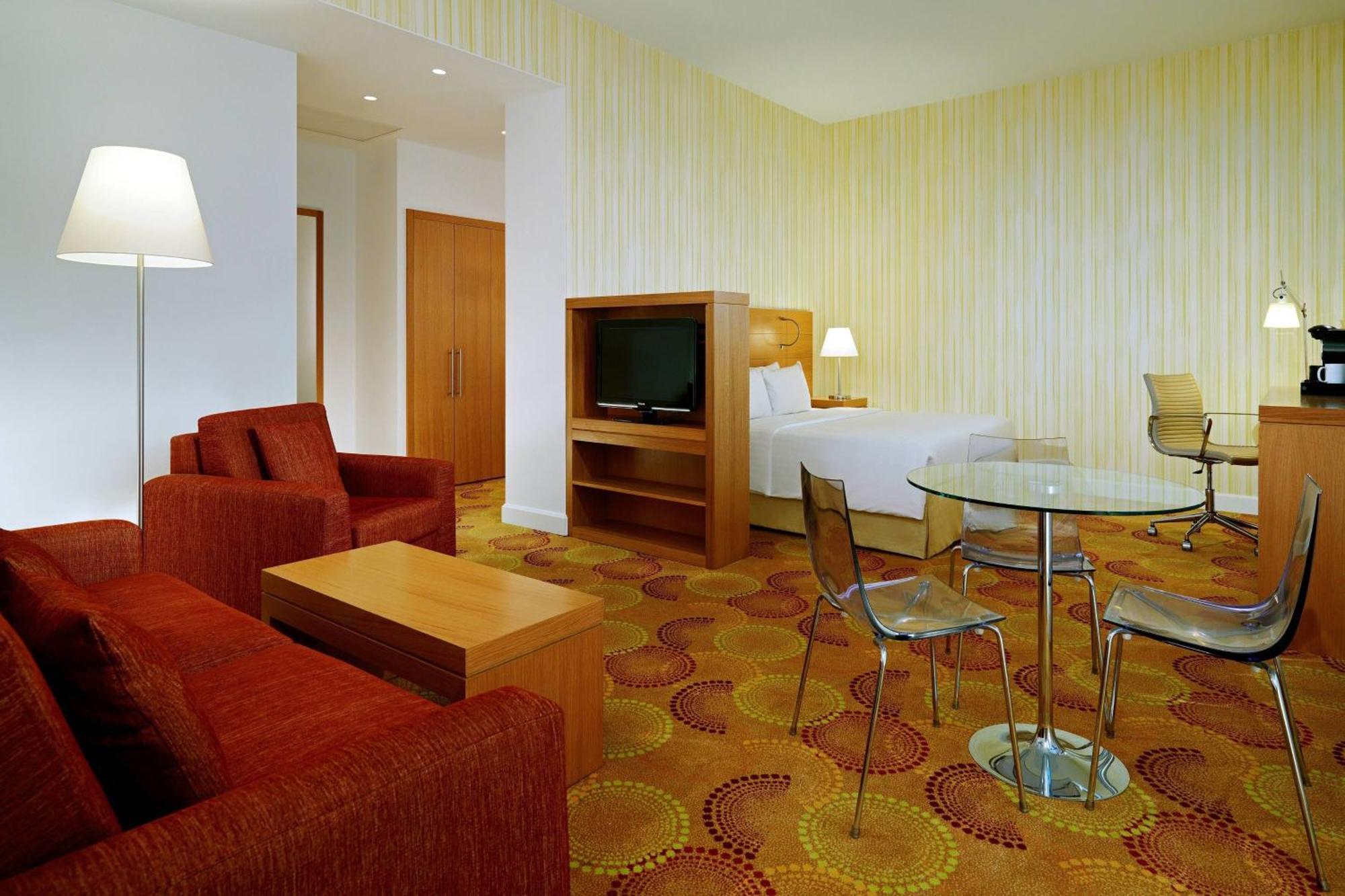 Courtyard By Marriott Center Szálloda 4*