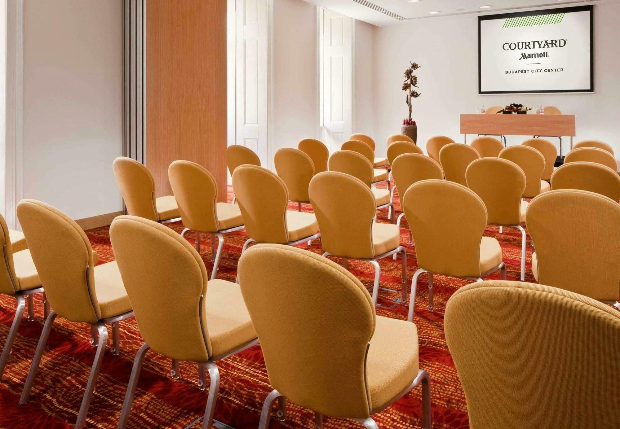 Szálloda Courtyard By Marriott Center Budapest